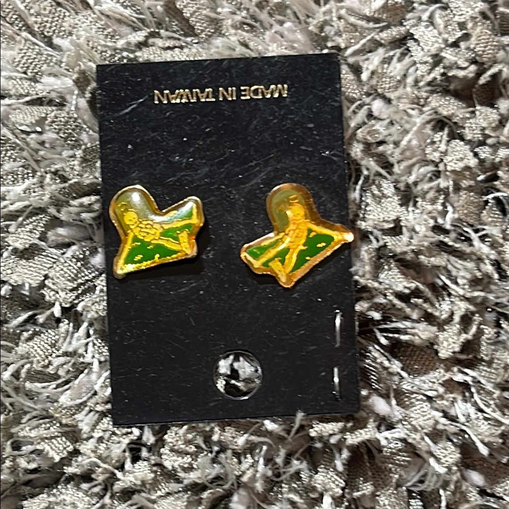 Vintage 1980s Halloween earrings skeletons